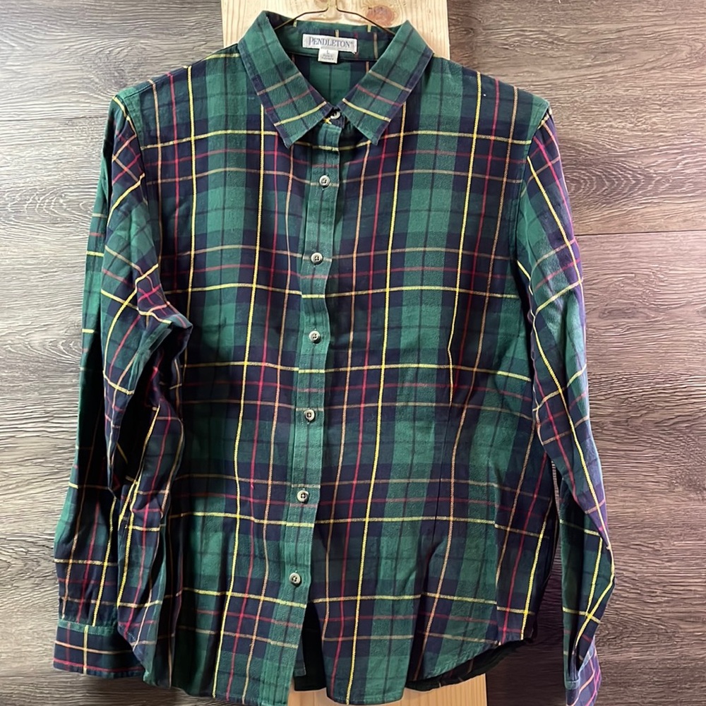 Women’s long sleeve Pendleton blouse large